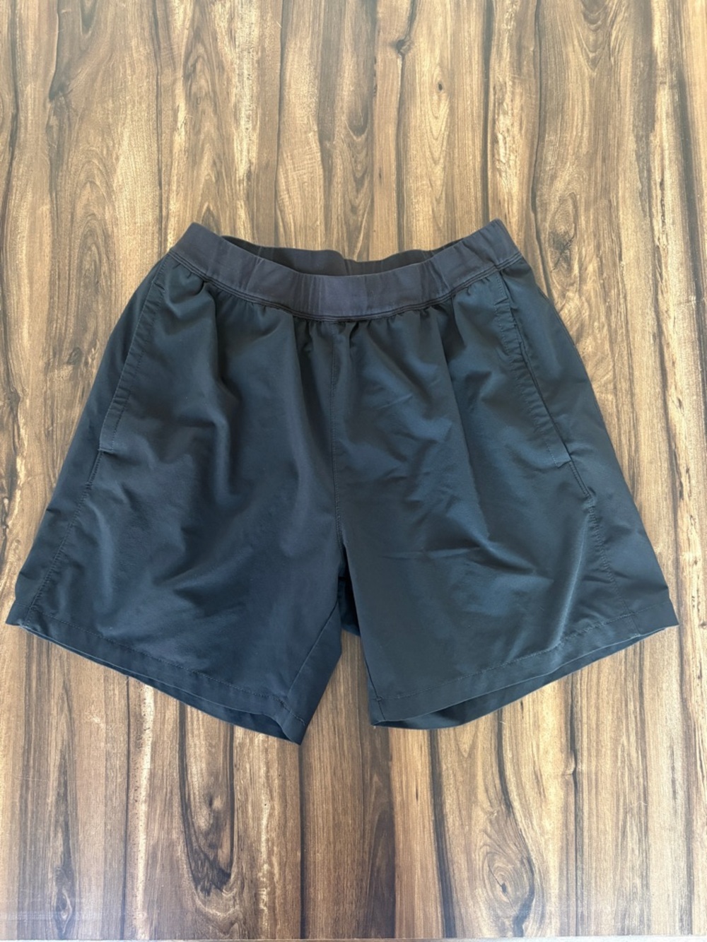 Columbia Athletic Shorts 5”